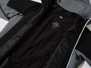 Яке с панталон DAIWA DW-1825